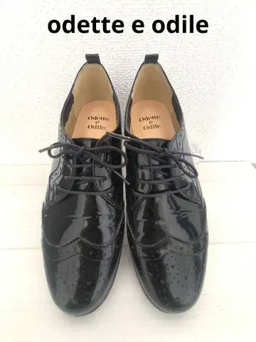 새상품급 odette e odile 윙팁 에나멜 블랙 23cm