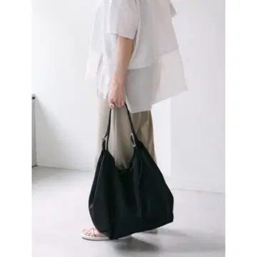 [ 새상품급 ] ear PAPILLONNER 라이트 나일론 토트백