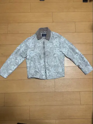 Abercrombie & Fitch 꽃무늬 자켓 XS