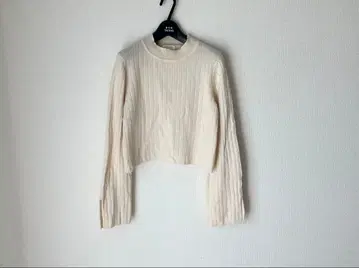 B&Y 크루넥 리브 니트 울 풀오버