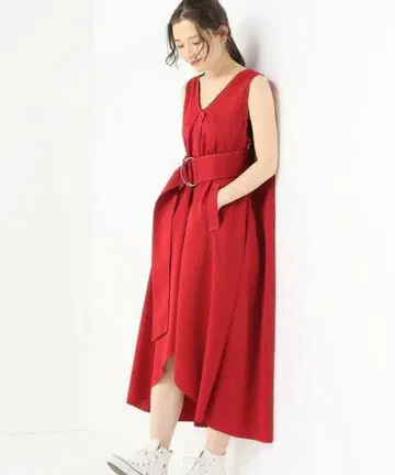 요헤이 오오노 벨트 원피스 하시모토 칸나 착용