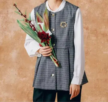 [ 글로벌 워크 ] 택 포함 미사용 트위드 페플럼 베스트