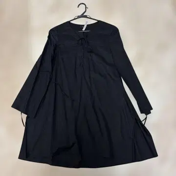 modify 블랙 긴팔 원피스