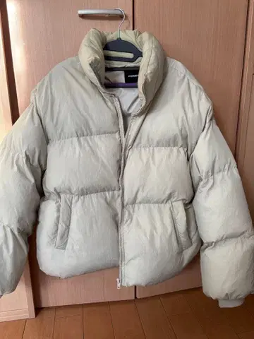 FEKETE 다운 자켓