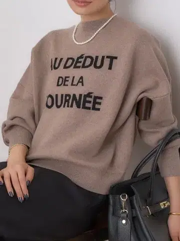 [ 새상품급 ] 자카드 로고 니트