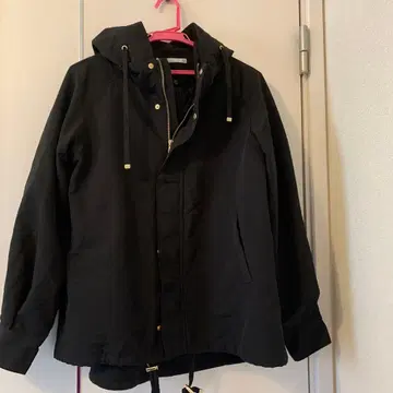 잇츠데모 후드 부착 퀼트 라이너 부착 마운틴 후드티 블랙