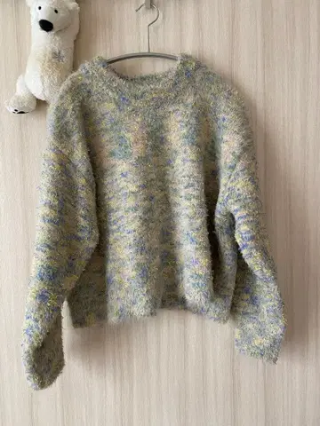 B:MING 멀티 컬러 복슬복슬 니트 스웨터