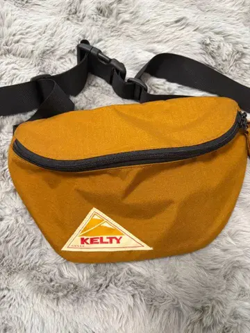 KELTY 바디백 브라운