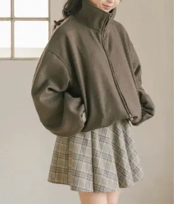 amr. 아므레 볼륨 숏 블루종