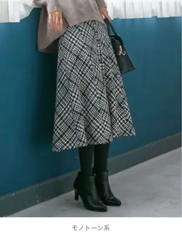 [ 미사용 새상품 ] anysys 트위드 체크 플레어 스커트