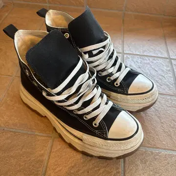 컨버스 올스타 트렉웨이브 하이 블랙 통굽