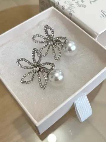 [ 새상품급 ] Elizabeth Bower 브라이덜 귀찌