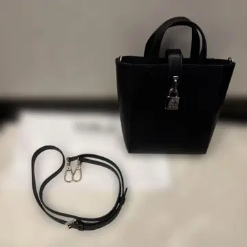 FURLA 토트백 숄더 스트랩 포함