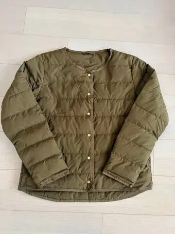 Beams Heart 올리브 다운 자켓