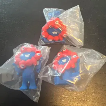 미야쿠미야쿠 가챠 피규어