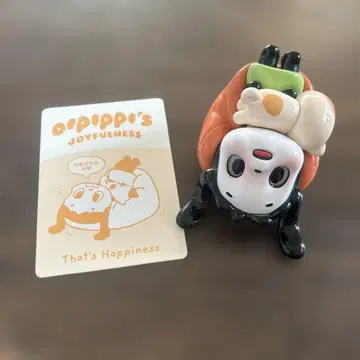 POPMART O'PIPPI 피규어 소파에서 고양이와 자고 있는 캐릭터