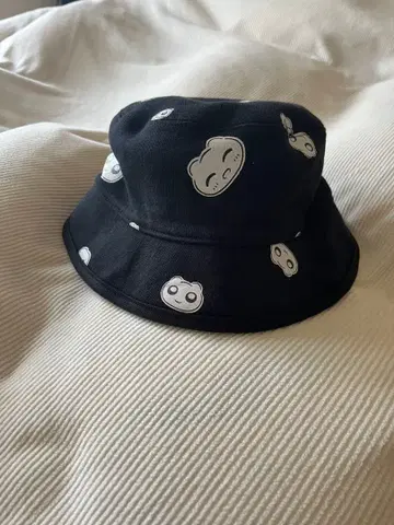 독오타 아키 모자