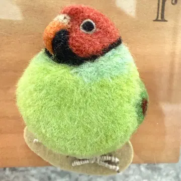 미개봉 새상품 코세이잉꼬 양모 펠트 반입체 브로치