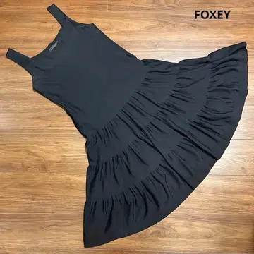 [미사용에 가까운 컨디션 최상] FOXEY 폭시 티어드 원피스 블랙 40
