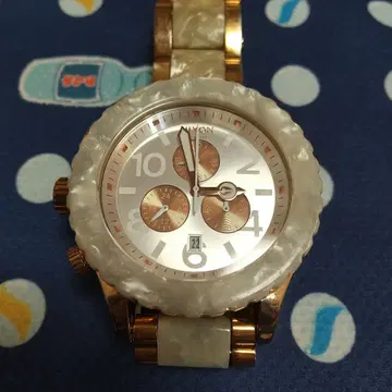 NIXON 42-20 크로노그래프 손목시계