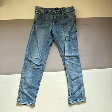 라이트 블루 스트레이트 데님 팬츠