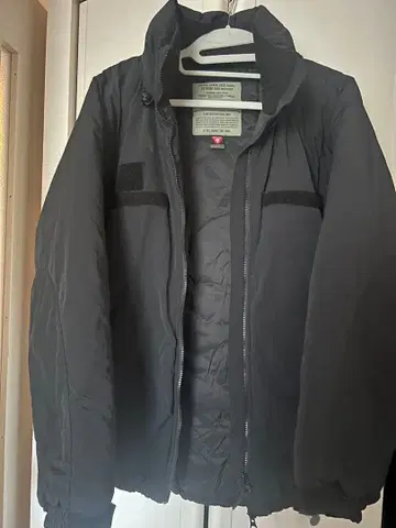 덤 포함 프릭스스토어 프리마로프트 자켓 L 사이즈