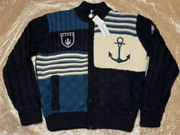 CAPRI 닻 자수 집업 스웨터