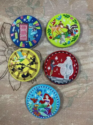 [ 새상품 ] 자수 캔뱃지 2 디즈니 5개 세트