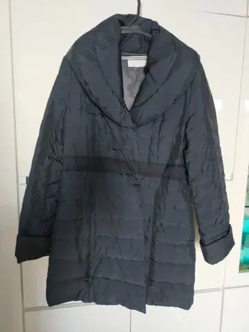 블랙 다운 자켓 L 사이즈