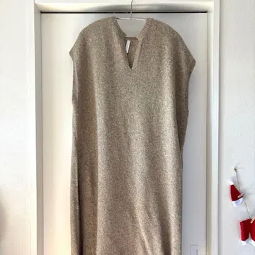 HIYORI 니트 원피스 하자품