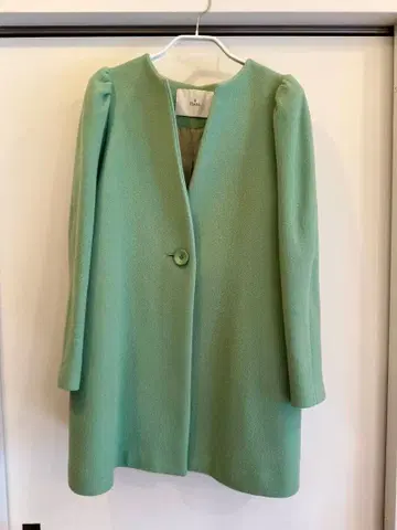 여성용 TIARA 미디 코트 노카라 퍼프 슬리브 민트 그린