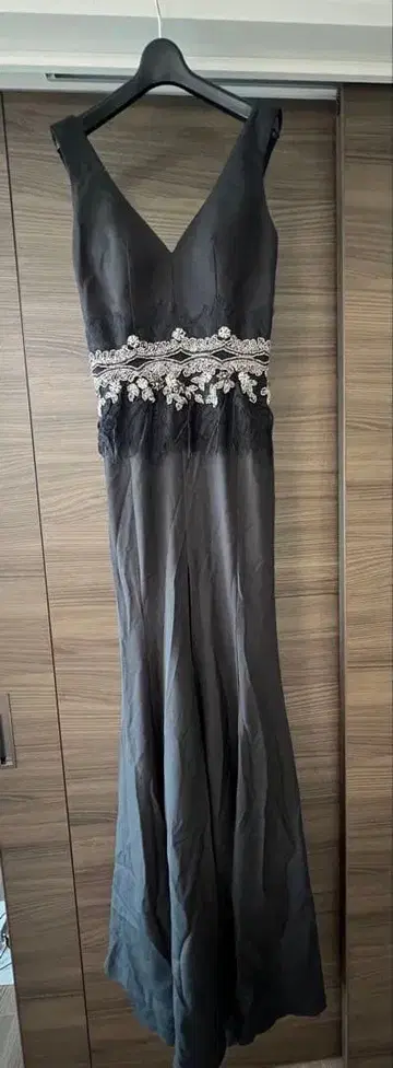 블랙 롱 드레스