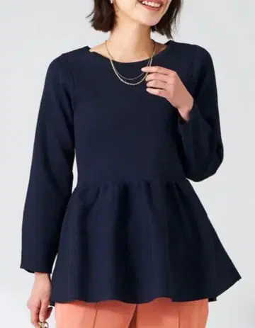 [택 포함 새상품] anysis [세탁 가능] 스펀지 페플럼 니트