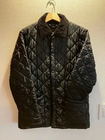 LAVENHAM 퀼팅 자켓 새상품급