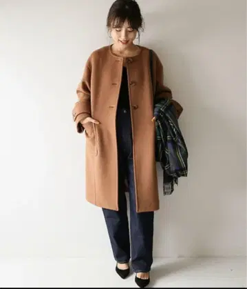 [ 미사용 ] 스픽 앤 스팬 비버 크루넥 코트 36 카멜