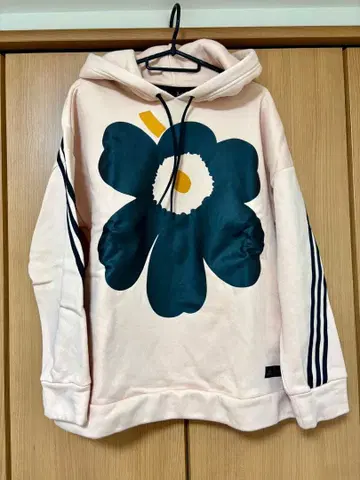 adidas marimekko 플라워 프린트 후드티