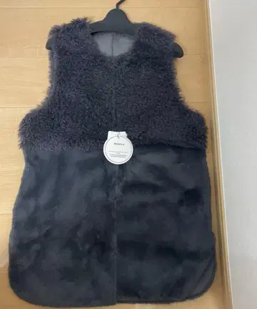 MONILE 모니레 퍼 베스트 그레이 에코퍼 23100엔 반값