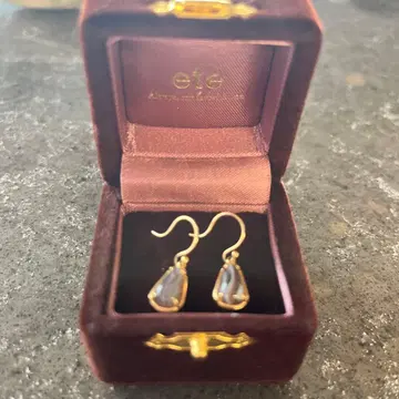 ete 페어쉐이프 퍼플석 귀걸이