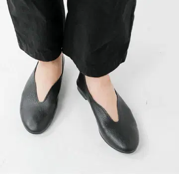 ramble dance 이탈리아 가죽 플랫슈즈 블랙