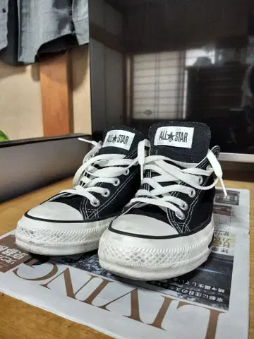 CONVERSE ALL STAR 블랙 스니커즈