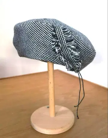 put on 푸트온 하운드투스 패턴 베레모