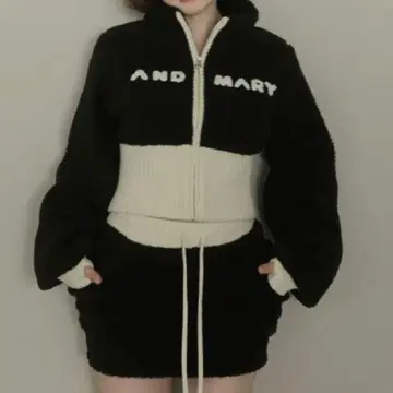 Fluffy zip up jacket 미니스커트 블랙