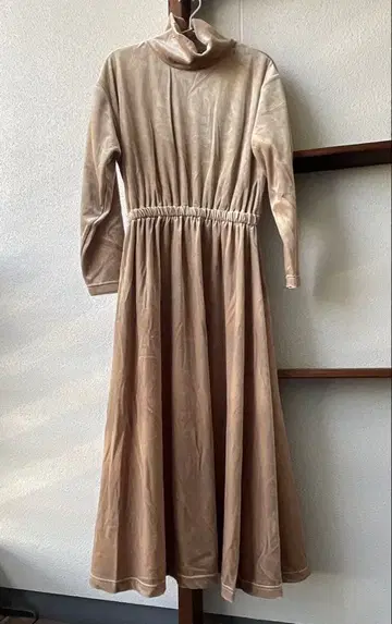 OTTO 벨로아 드레스