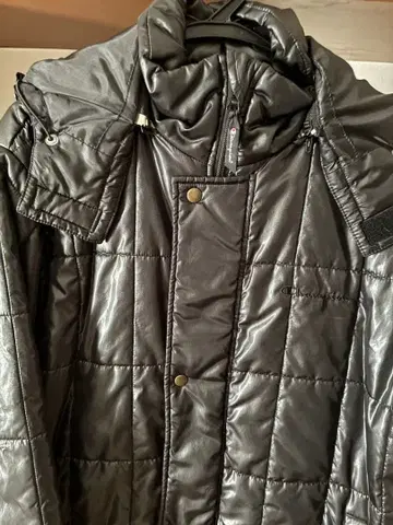 Champion 블랙 다운 자켓 남성용