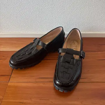 [ ARTESANOS ] 메쉬 T 스트랩 로퍼