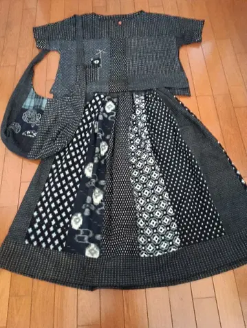 빈티지 원단 돌먼 슬리브와 빈티지 원단 리메이크 스커트의 셋업