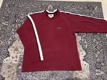 와인 레드 V넥 스웨터 긴팔