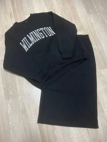 [ coca ] 로고 맨투맨 & 스커트 셋업