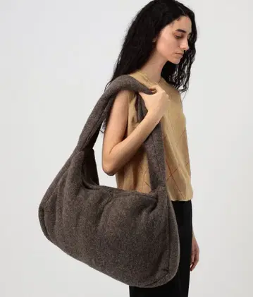 미사용 새상품 KOKYO Rectangulo XL 울 숄더백