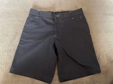 새상품급 VANQUISH 네이비 숏팬츠 44